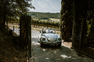 wedding in umbria Italy poppy theme