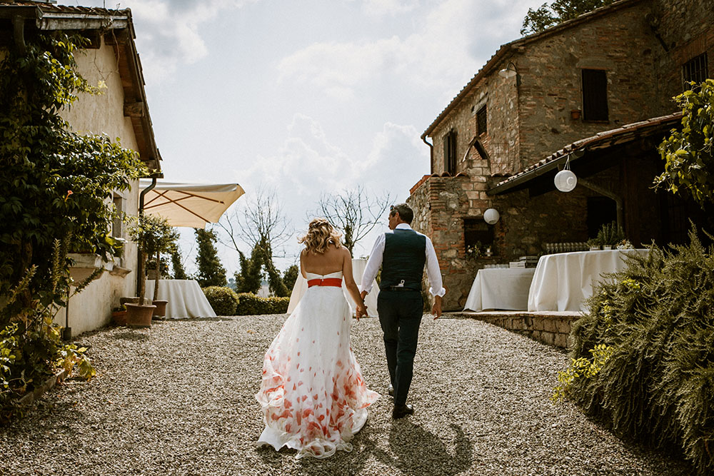 wedding in umbria Italy poppy theme