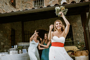 wedding in umbria Italy poppy theme