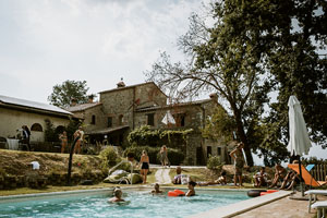 wedding in umbria Italy poppy theme