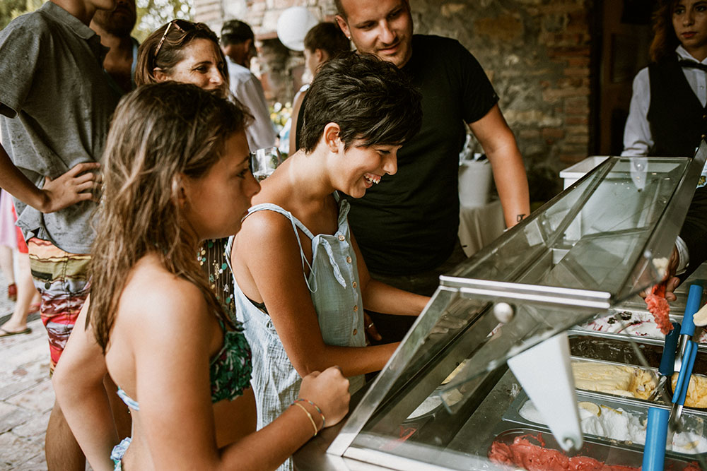 matrimonio in umbria con tema a papaveri