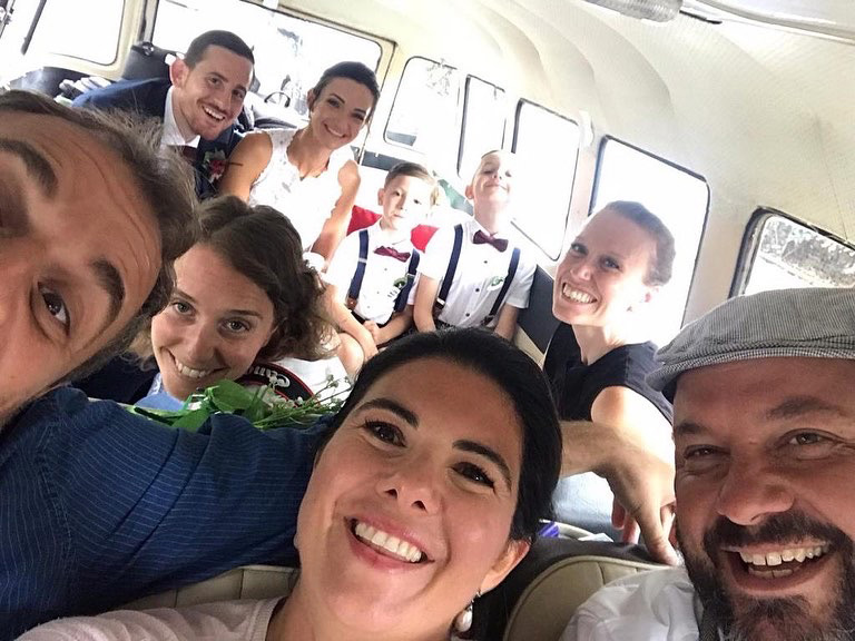 una coppia di sposi per un matrimonio romantico a roma