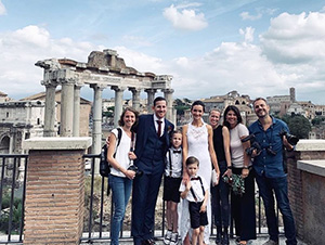 una coppia di sposi per un matrimonio romantico a roma