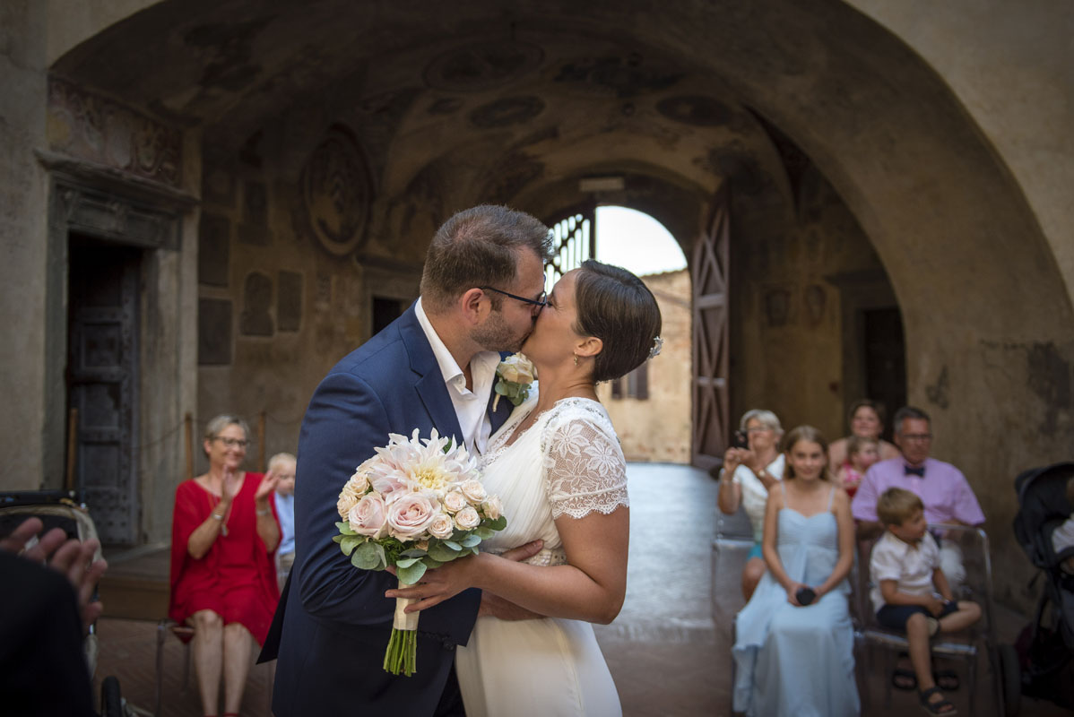 destination wedding in certaldo tuscany