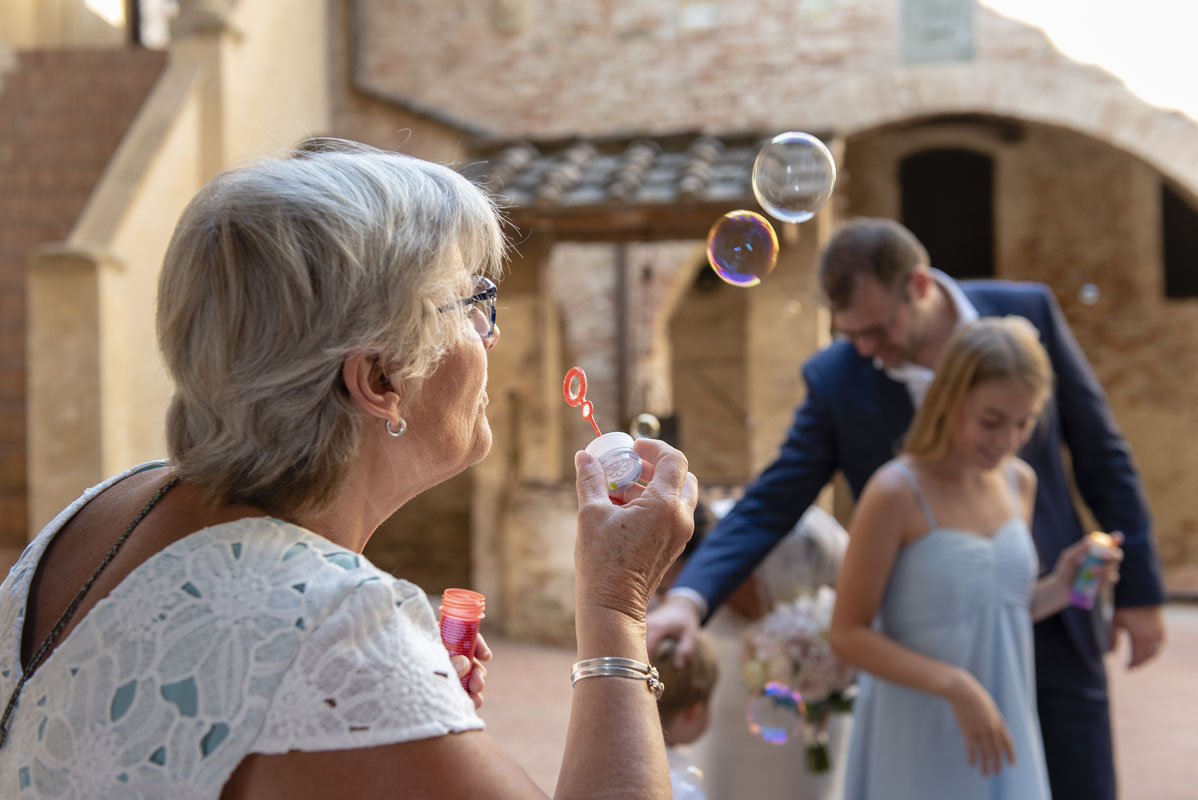 destination wedding in certaldo tuscany