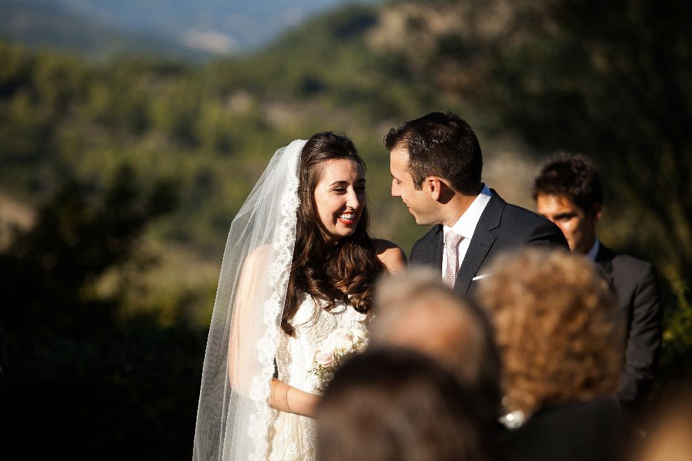 chic wedding in old abbey umbria italy