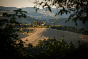 matrimonio chic in una vecchia abbazia in umbria