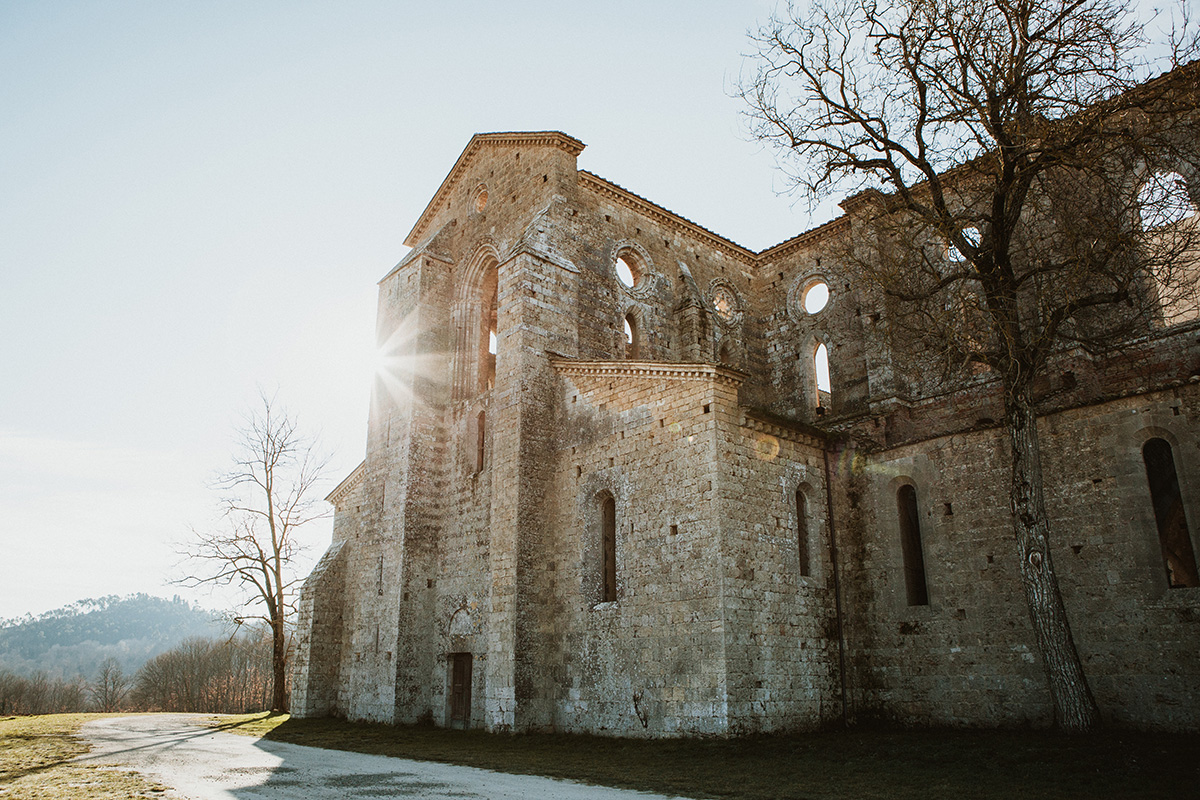 Elopement at Abbey of San Galgano Italy