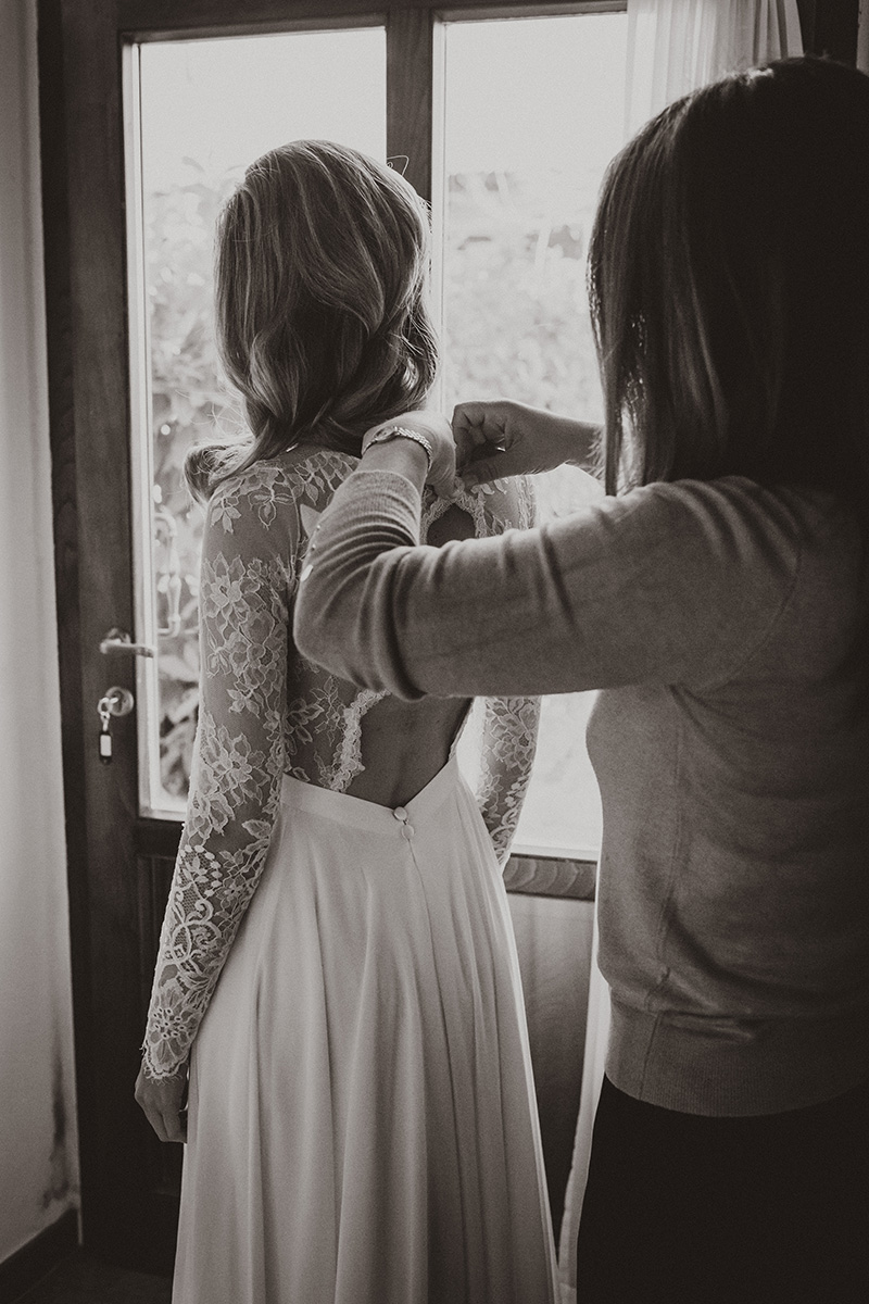 Elopement at Abbey of San Galgano Italy