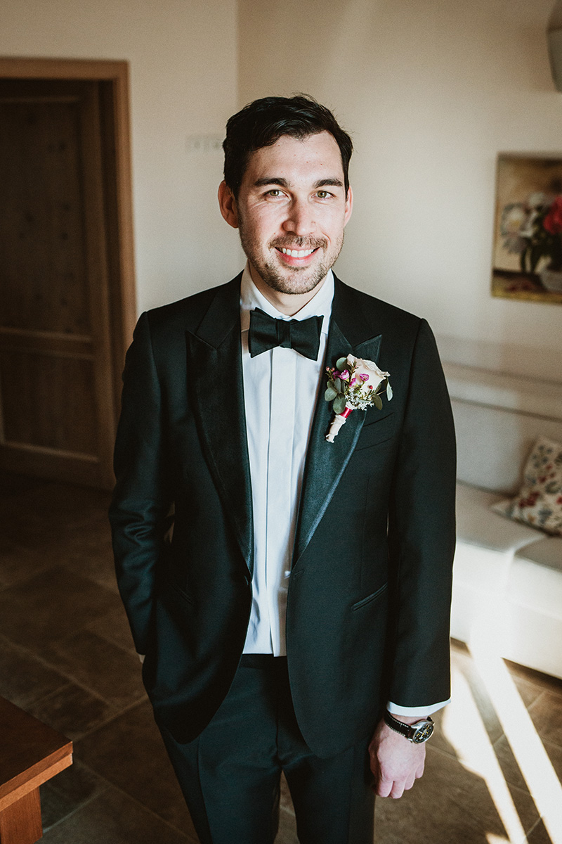 Elopement at Abbey of San Galgano Italy