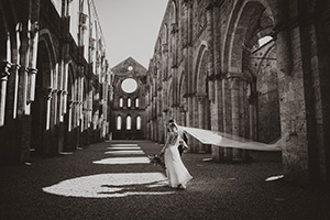 Elopement at Abbey of San Galgano Italy