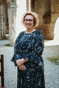 Elopement at Abbey of San Galgano Italy