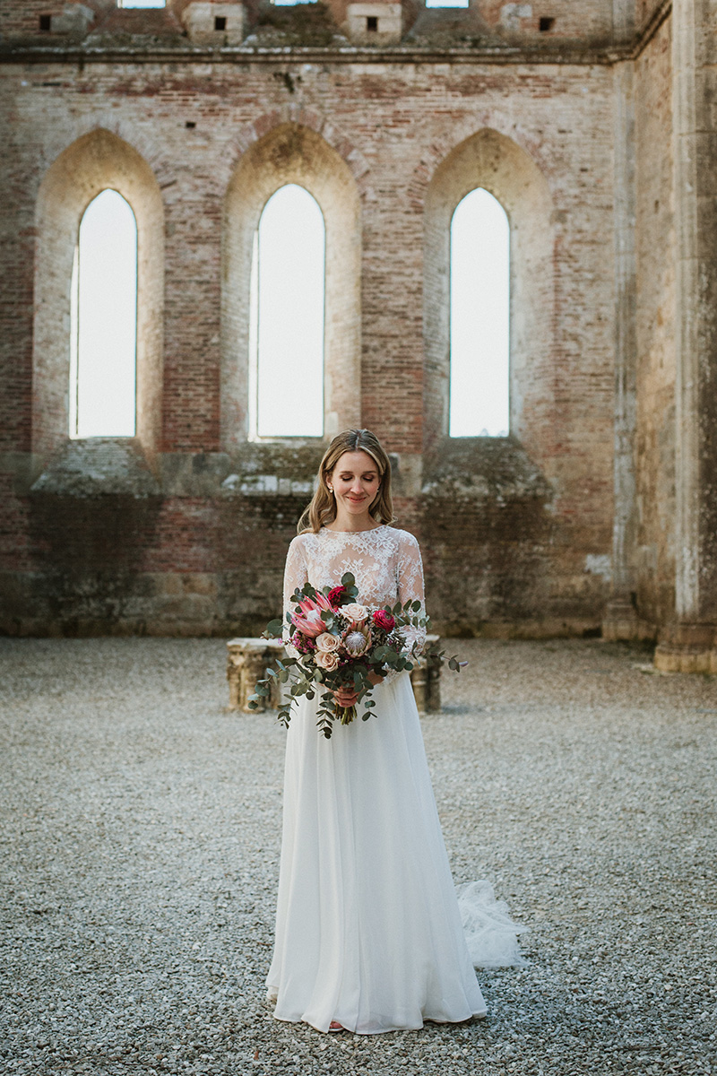 Elopement at Abbey of San Galgano Italy
