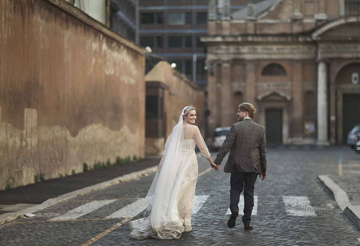 romantic wedding in Italy and reception at roof garden